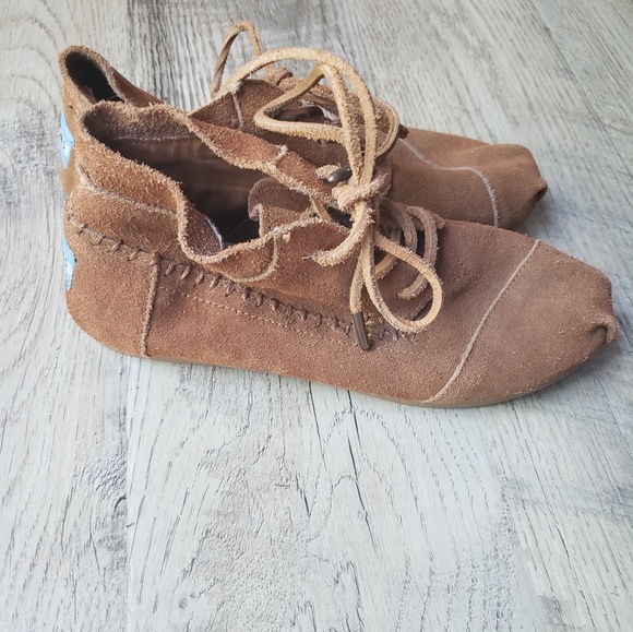 Toms Shoes - TOMS Suede Booties